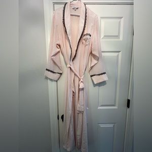 Christian Dior Vintage Robe Soft Pink, Blk Polka Dots, Blk Lace Trim, L